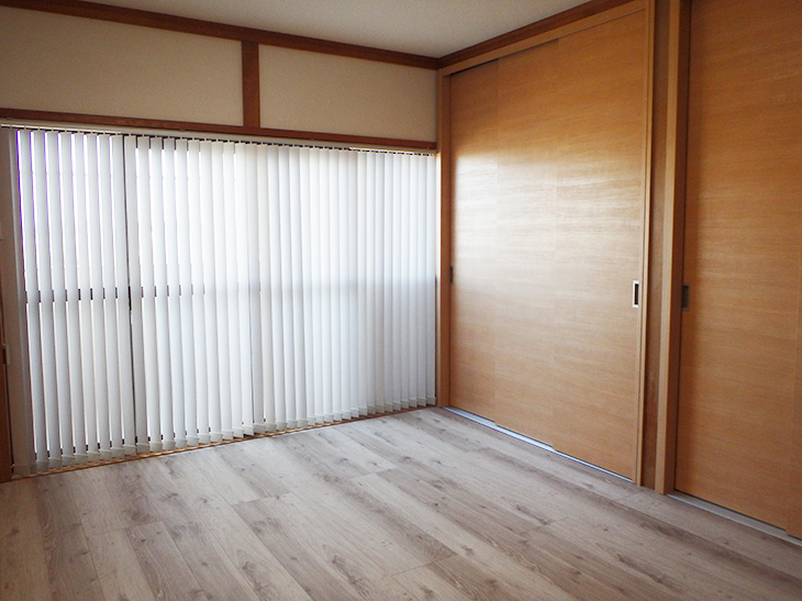 光が射し込む明るい洋間に！色・材質を施工前にイメージをふくらませました！